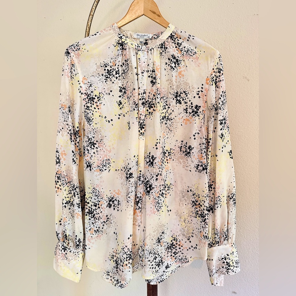 EQUIPMENT 100% Silk Chiffon Floral Blouse